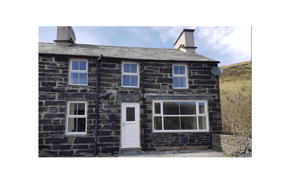 Yr Hen Siop - 4 Bed Welsh Cottage In Snowdonia Penmachno Kültér fotó